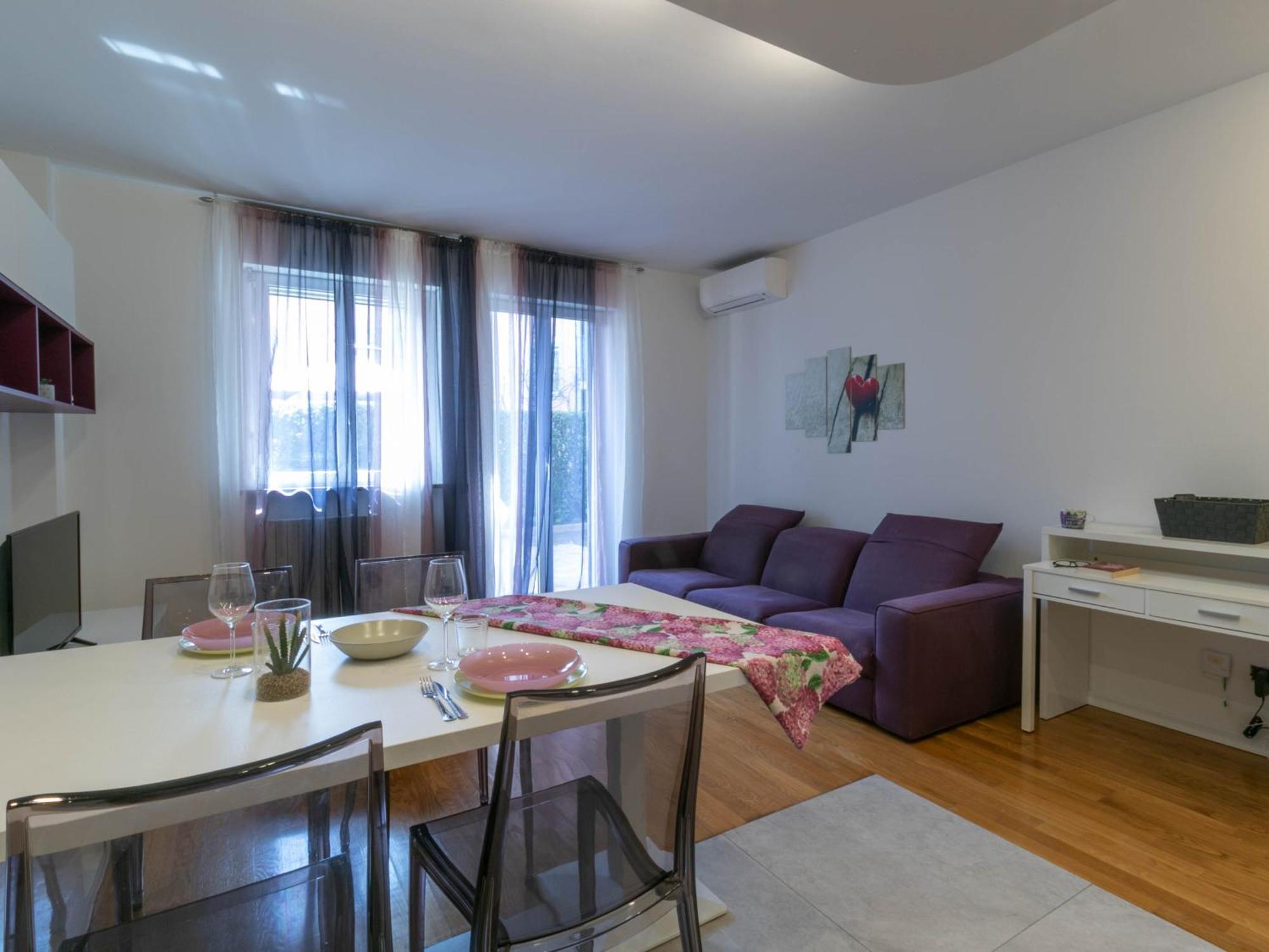 Appartamento Welcomely - Violet House & Garden Lecco
